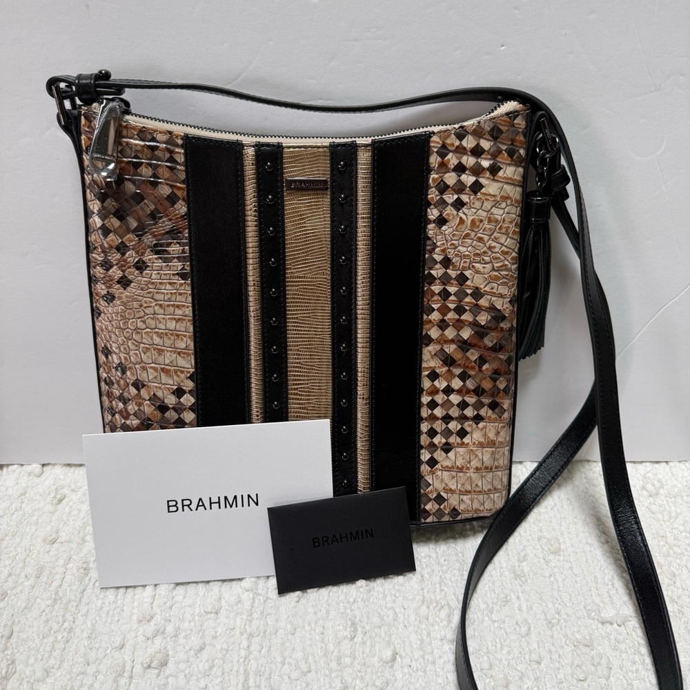 NWOT Brahmin Katie Taupe Fields, Croc Embossed Neutral tones Crossbody Purse/bag